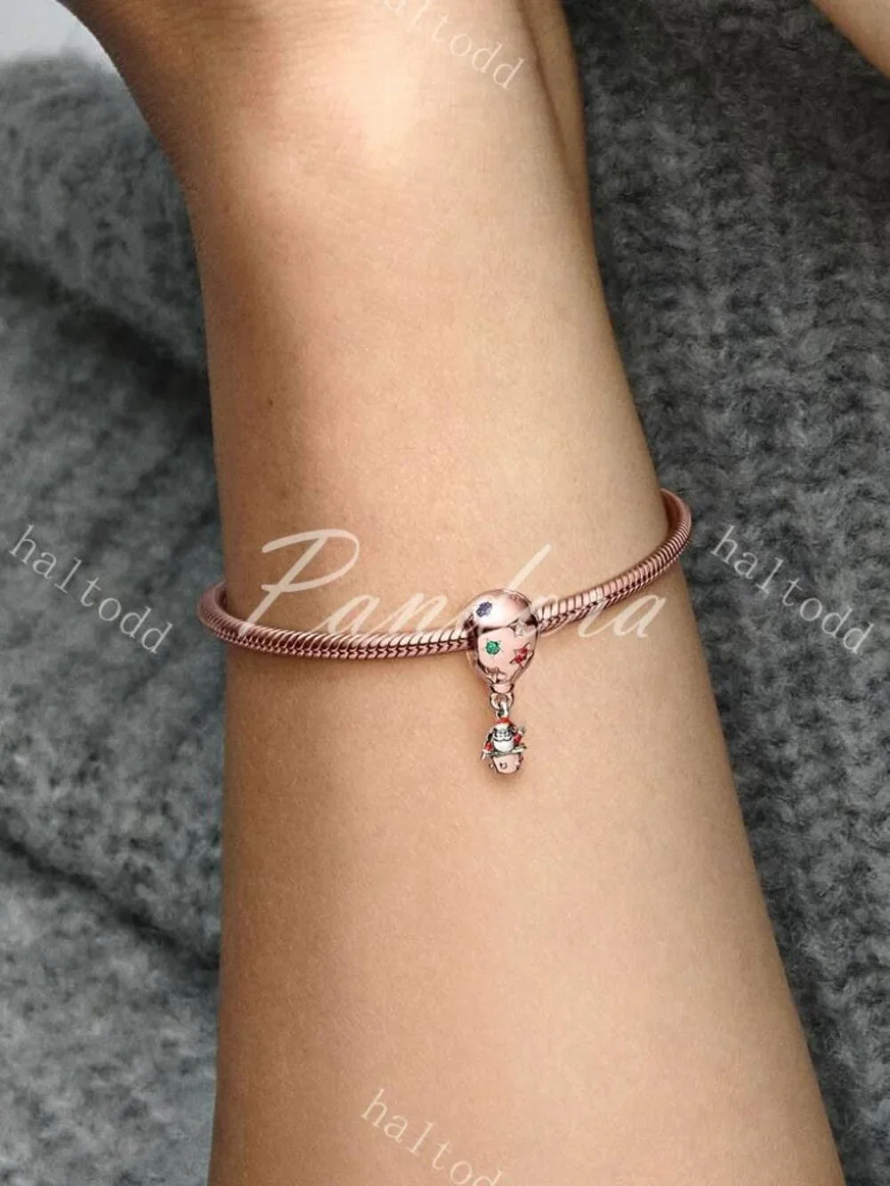 Pandora Two-tone Santa Claus in Hot Air Balloon Charm
